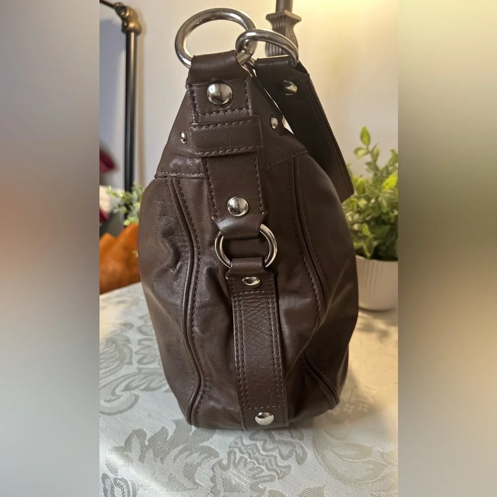Coach Vintage Chocolate Brown Glove-tanned Leather Hobo F14706